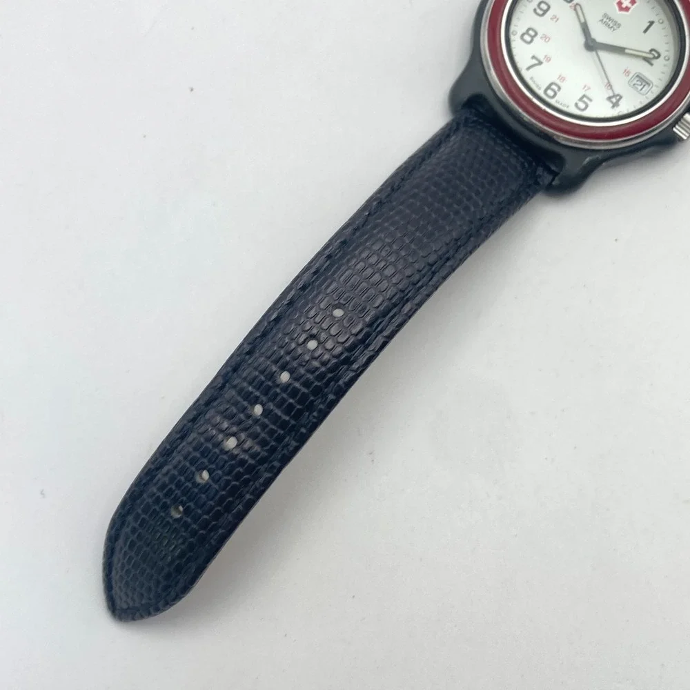 Vintage Swiss Army Men's Watch 38mm Red Bezel Date Black Leather New Battery